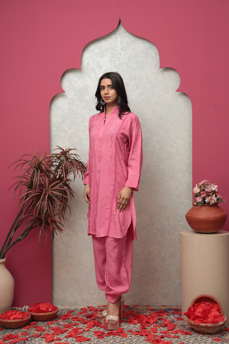 Gulabi Grace Kurta Set